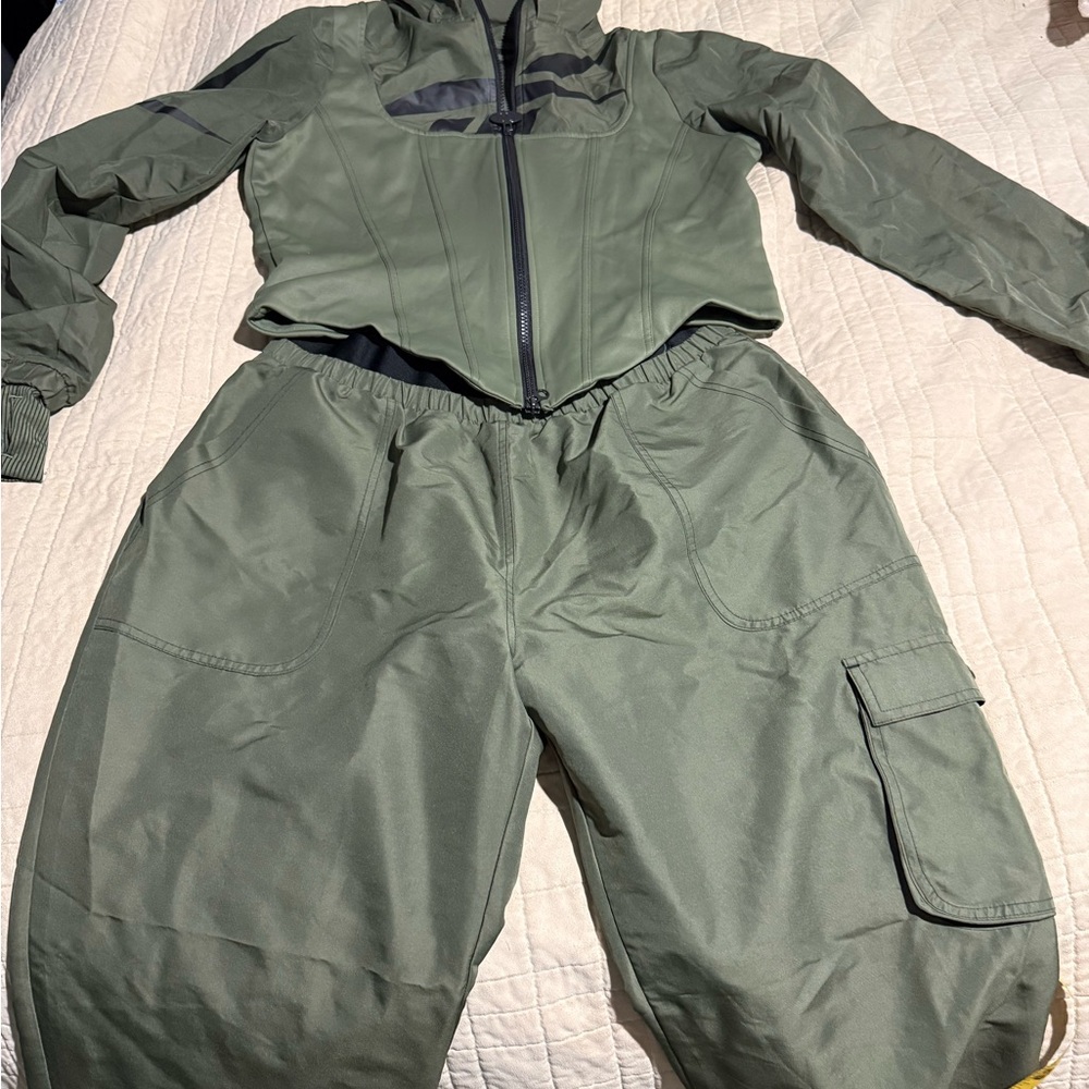 Reebok And Cardi B Corset Activewear Set Top And Bottom Size 16